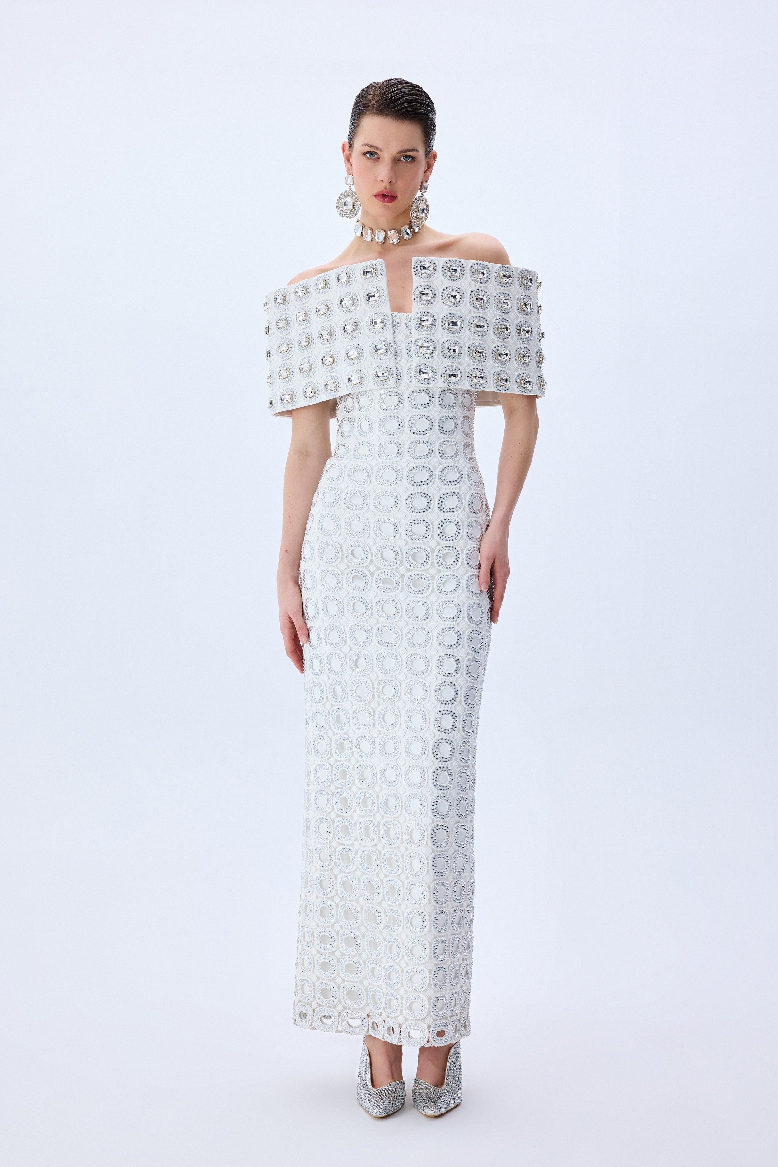 White Circular Brode Big Crystal Stoned Gown With Structural Off Shoul –  RAISA VANESSA INT