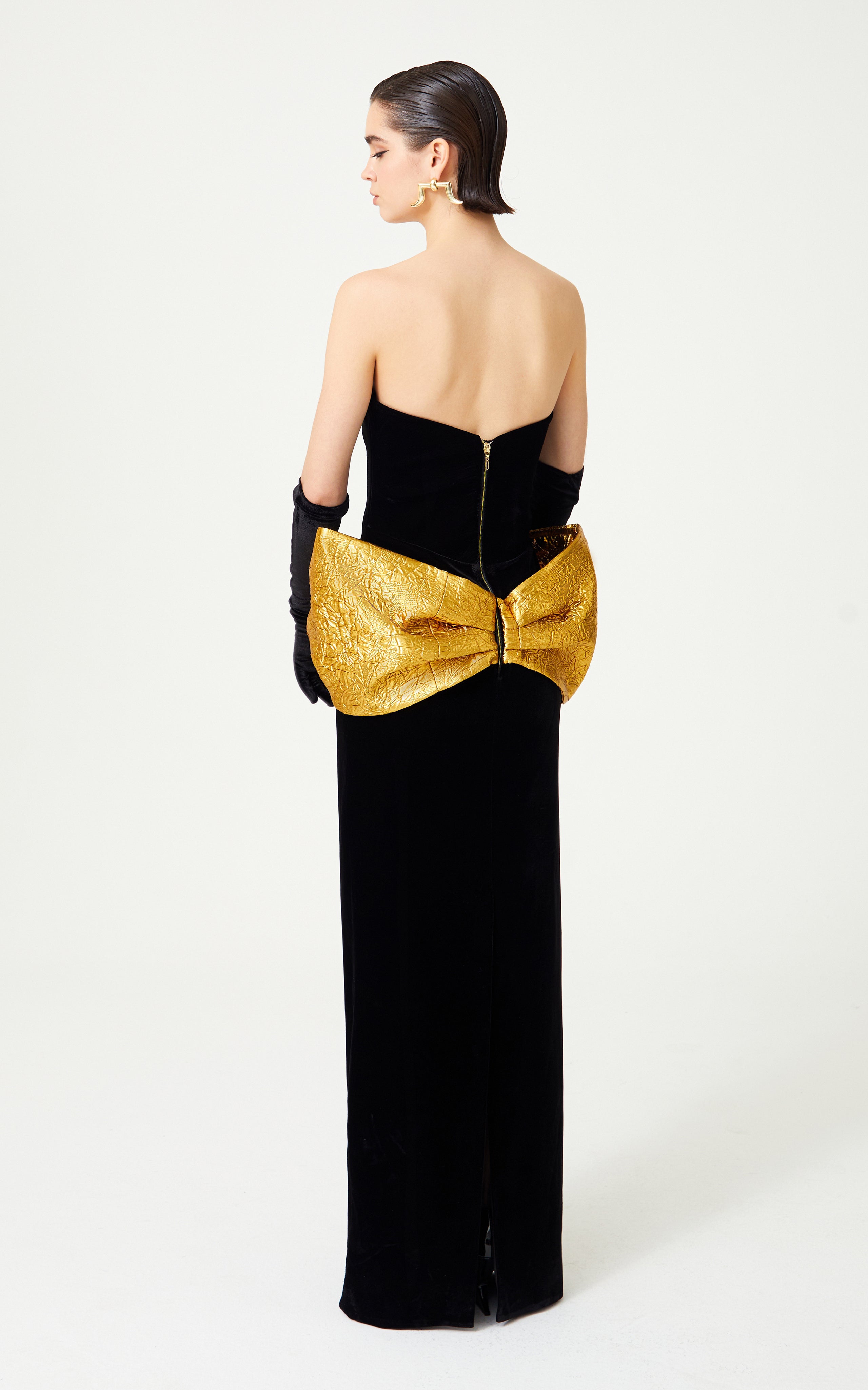 Black Velvet Strapless Dress With Handmade Gold Flower Detail – RAISA VANESSA INT