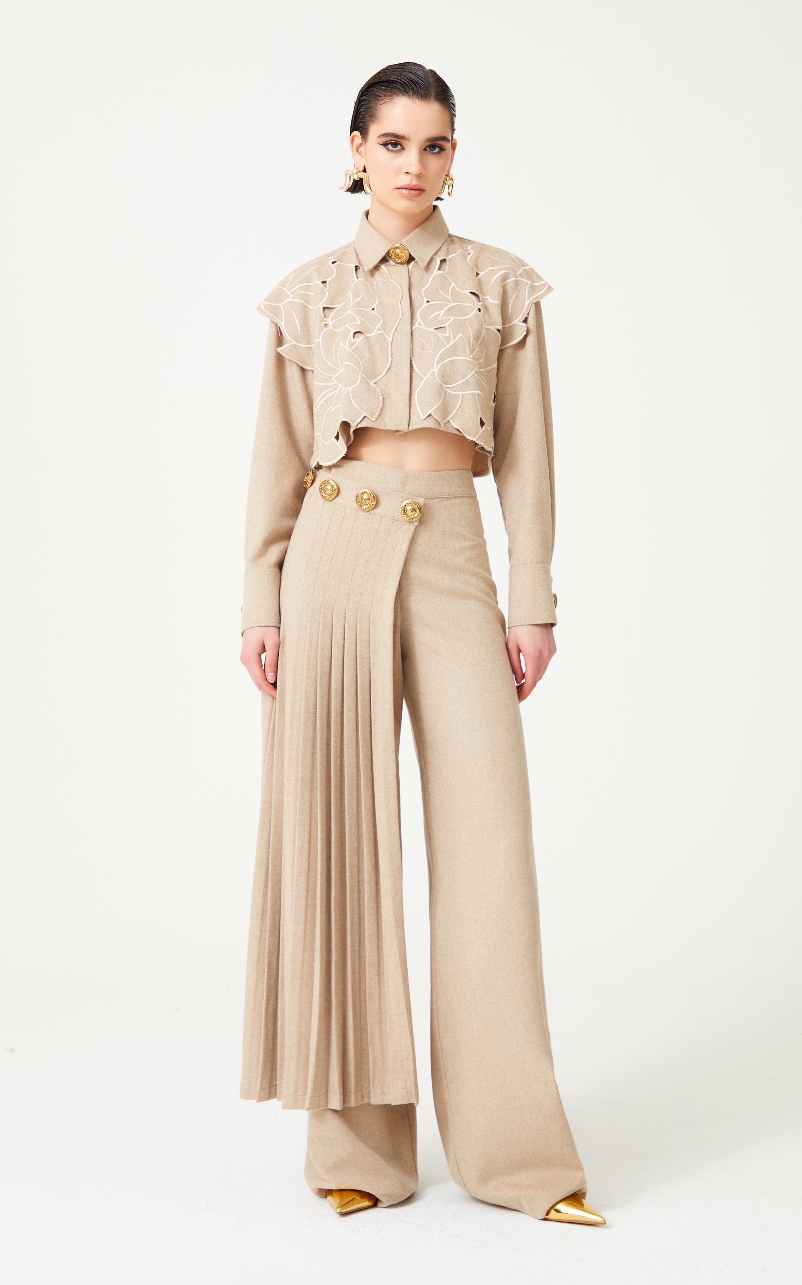 Beige Wide Pants With Pleated Skirt Detail – RAISA VANESSA INT