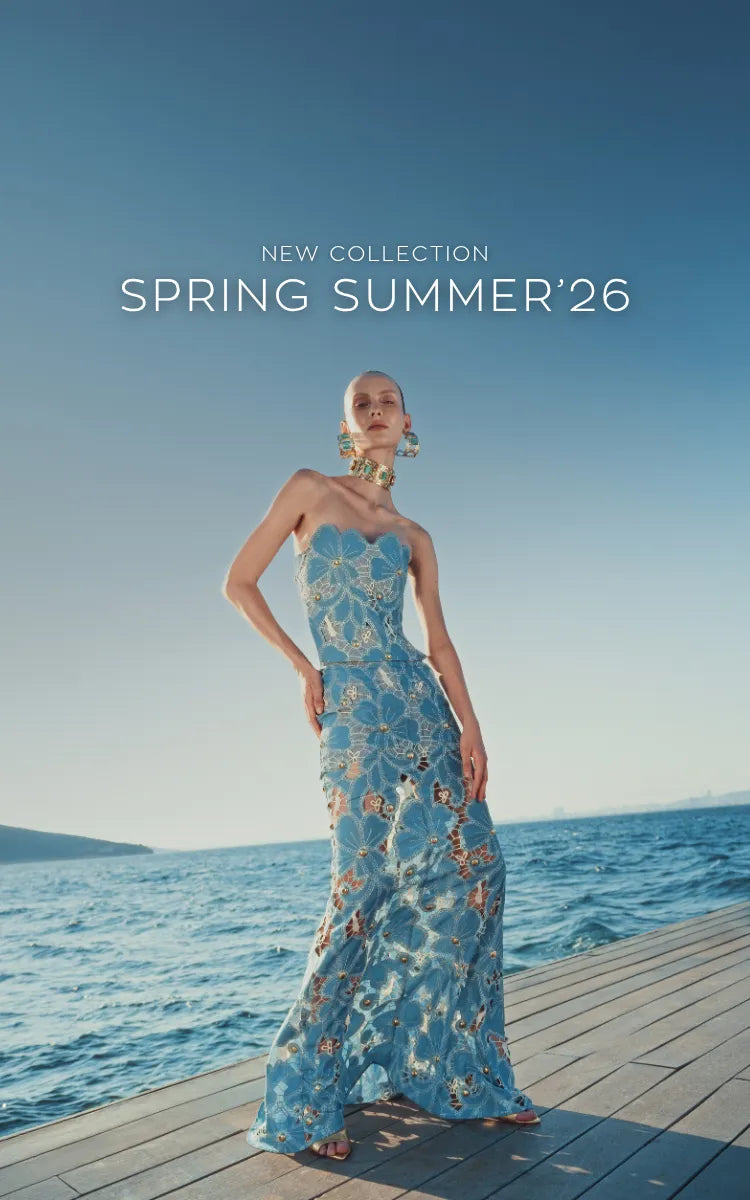 Explore Our Luxury Clothing Collections for Every Season.Discover RAISA VANESSA INT Explore Our Luxury Clothing Collections for Every Season.Discover RAISA VANESSA INT