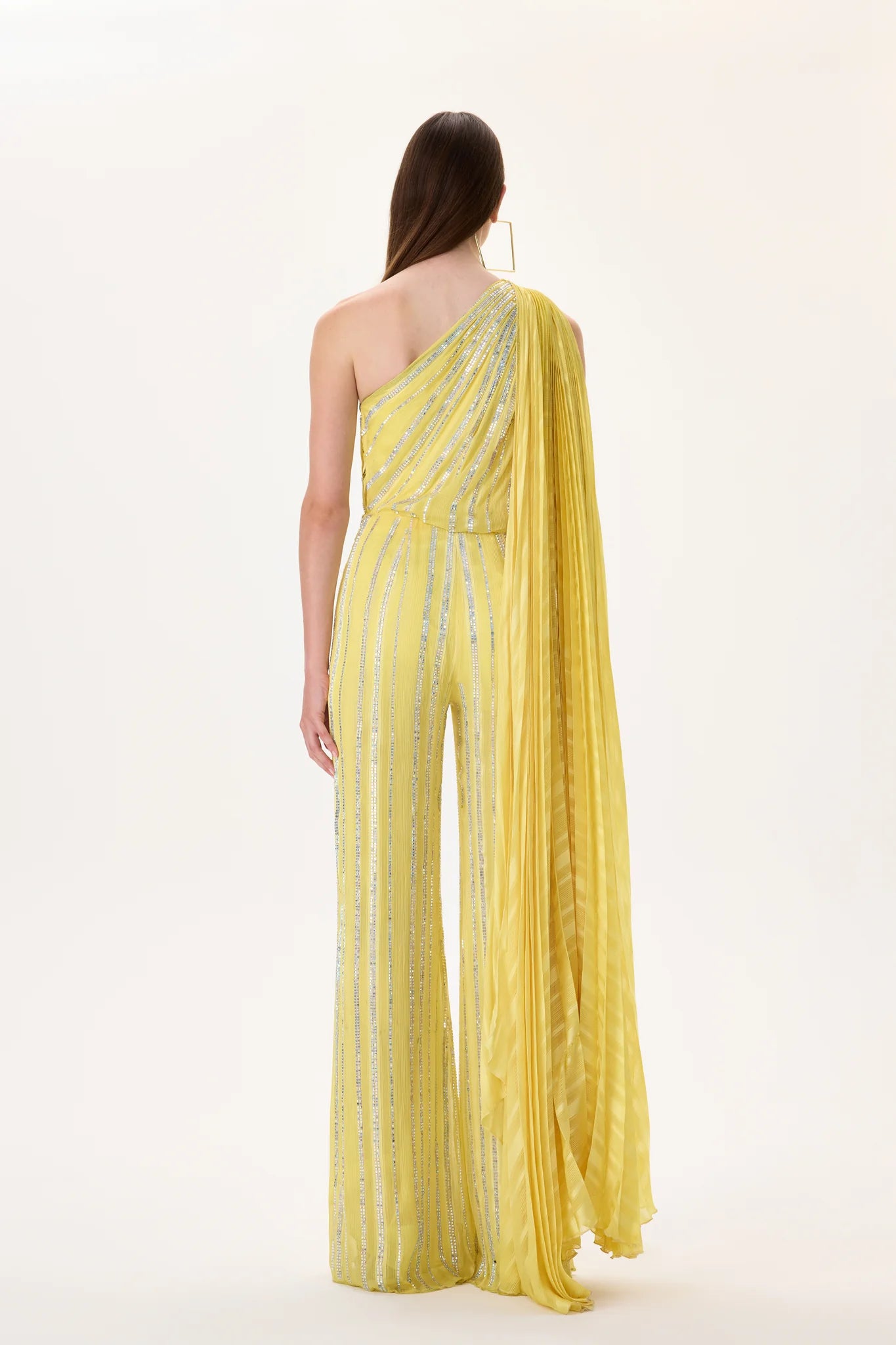 SS26-JS-1004-40 raisa_vanessa yellow-crystal-printed-chiffon-jumpsuit-with-pleated-half-cape