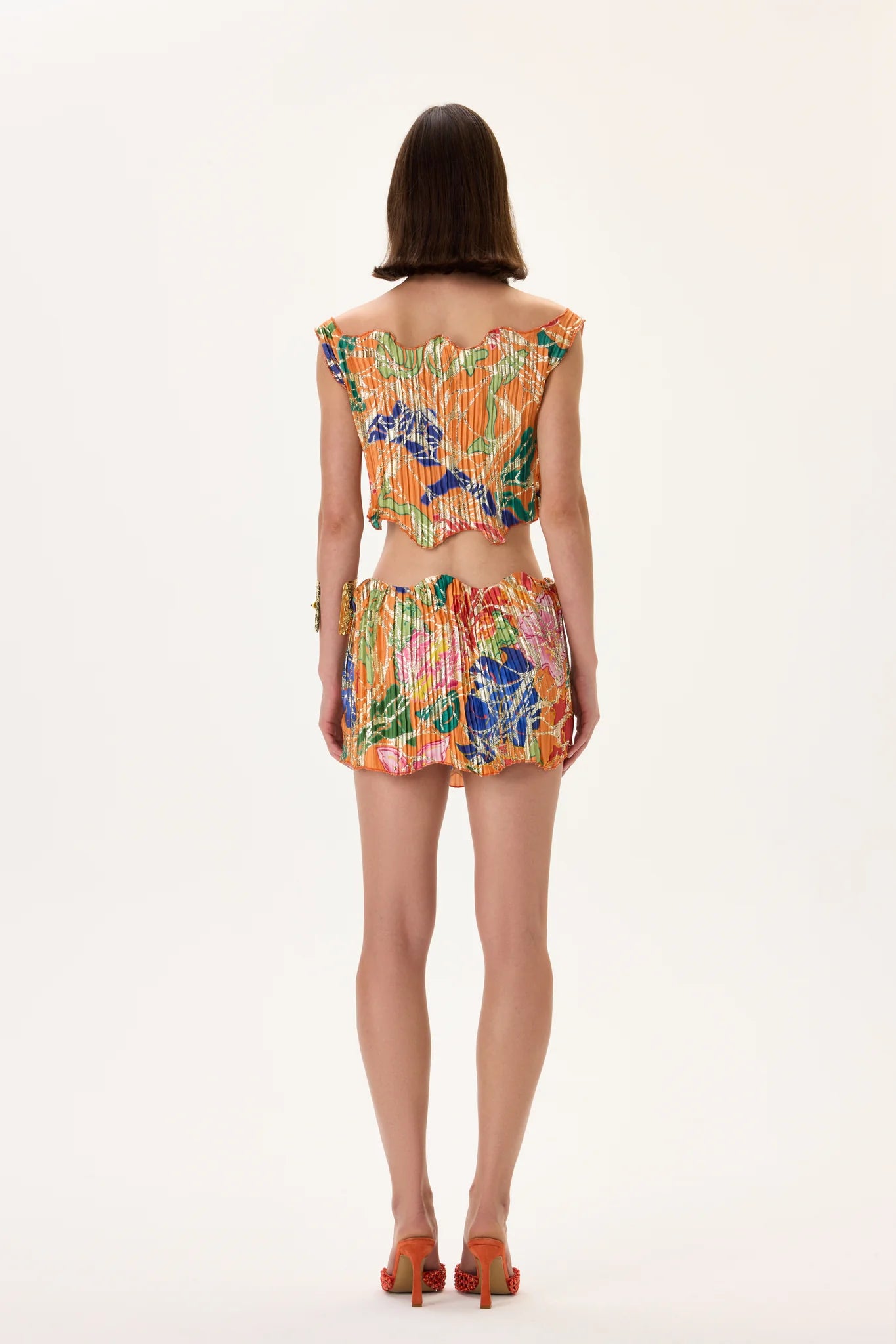 SS26-T-1018-38 raisa_vanessa orange-pleated-viscose-multi-color-flower-printed-top-with-gold-foil-accents
