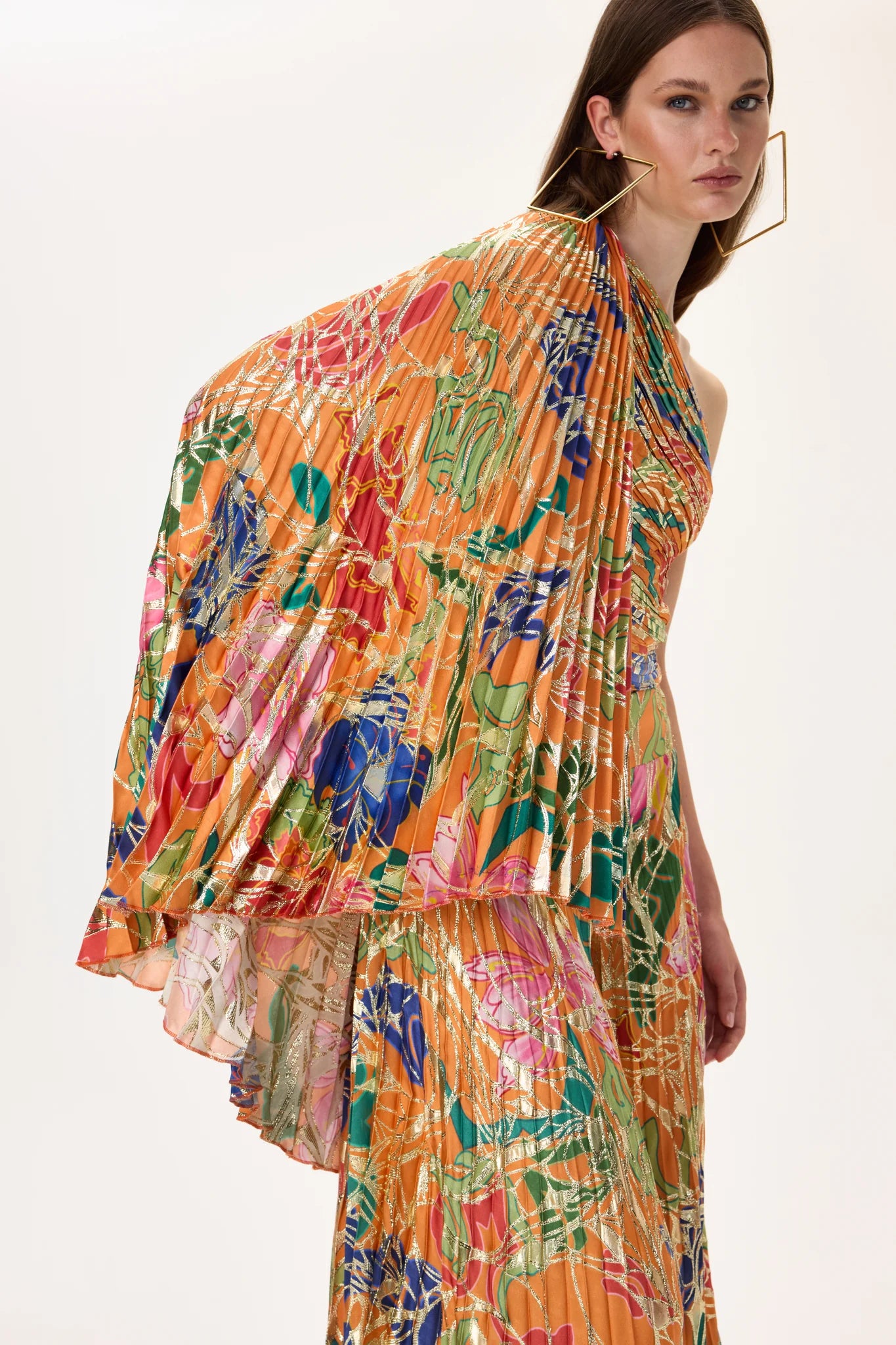 SS26-T-1021-40 raisa_vanessa orange-pleated-viscose-multi-color-flower-printed-one-sleeved-top-with-gold-foil-accents