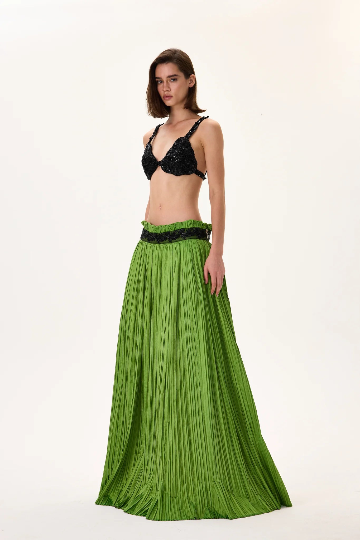 SS26-T-1045-36 raisa_vanessa black-fully-beaded-bra