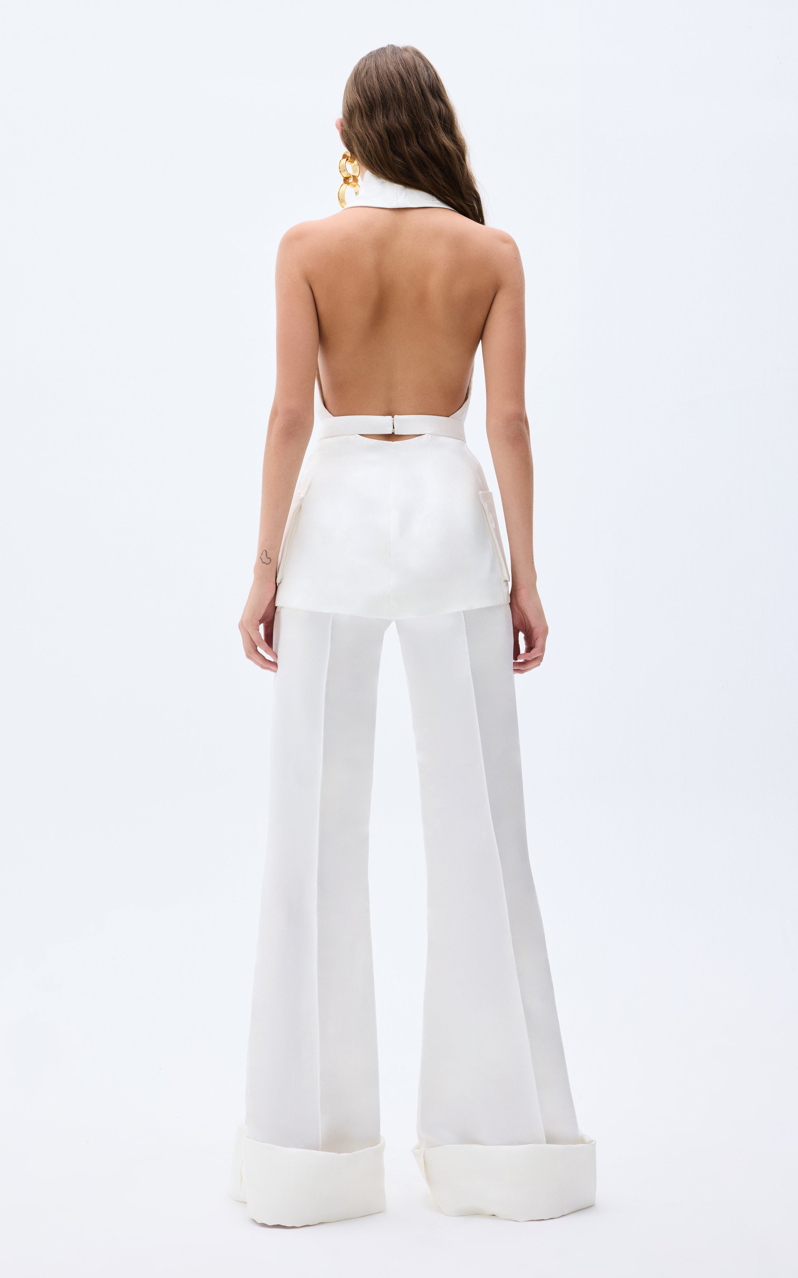 SS25-T-1001-white-40 raisa_vanessa satin-vest-jacket-with-chain-belt-detail